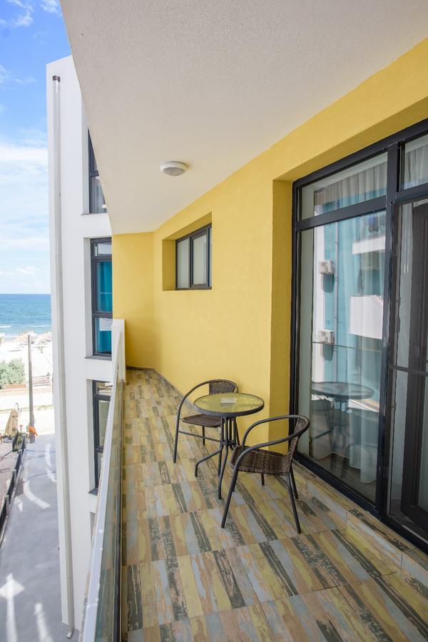 Constantinos Apartment Mamaia Nord Navodari Bagian luar foto