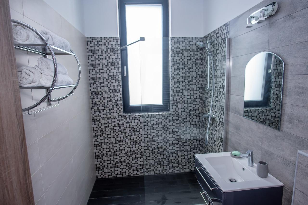 Constantinos Apartment Mamaia Nord Navodari Bagian luar foto