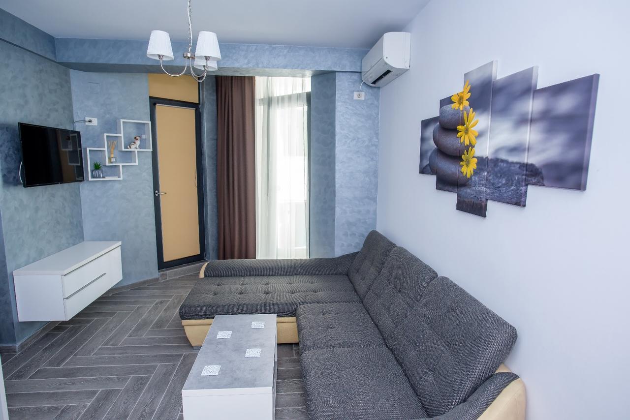 Constantinos Apartment Mamaia Nord Navodari Bagian luar foto