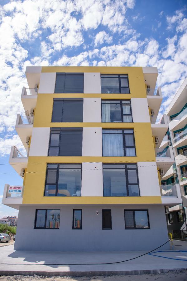 Constantinos Apartment Mamaia Nord Navodari Bagian luar foto