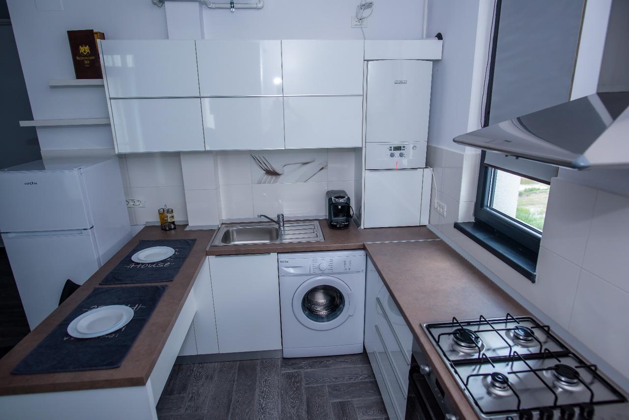 Constantinos Apartment Mamaia Nord Navodari Bagian luar foto